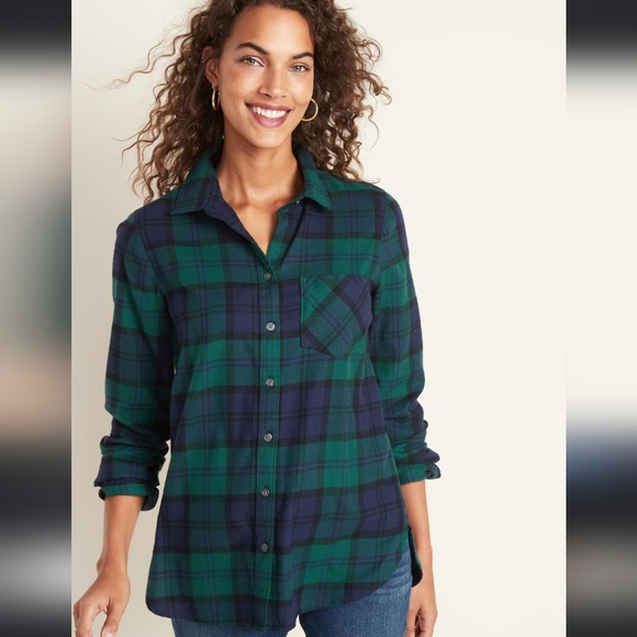 Old Navy Tops - ⚡SALE OLD NAVY blue and green plaid flannel shirt